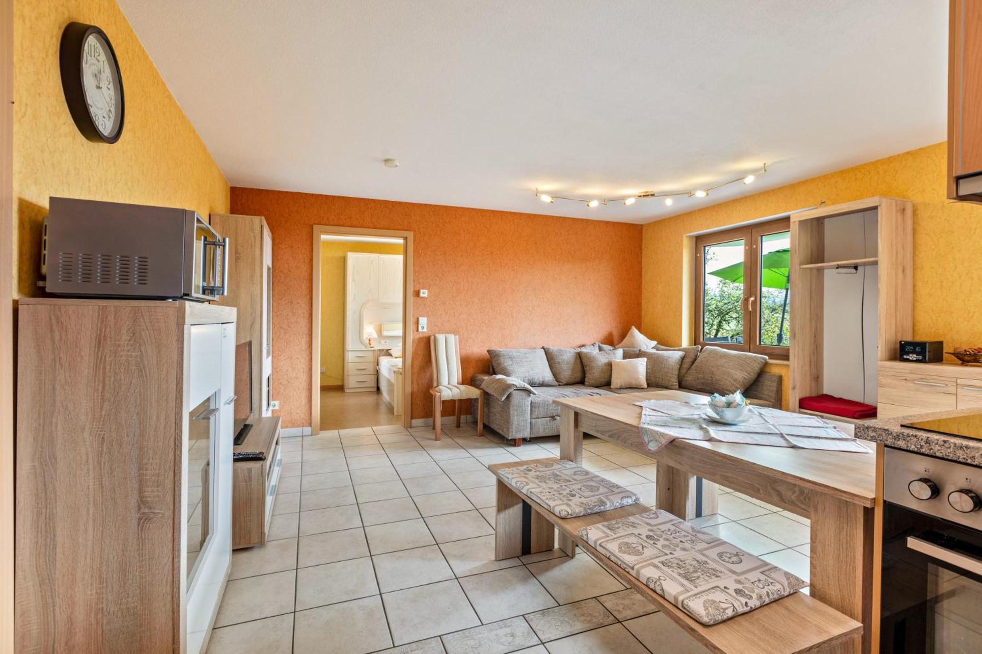 Haus Landblick Apartamento Zell im Wiesenthal Exterior foto