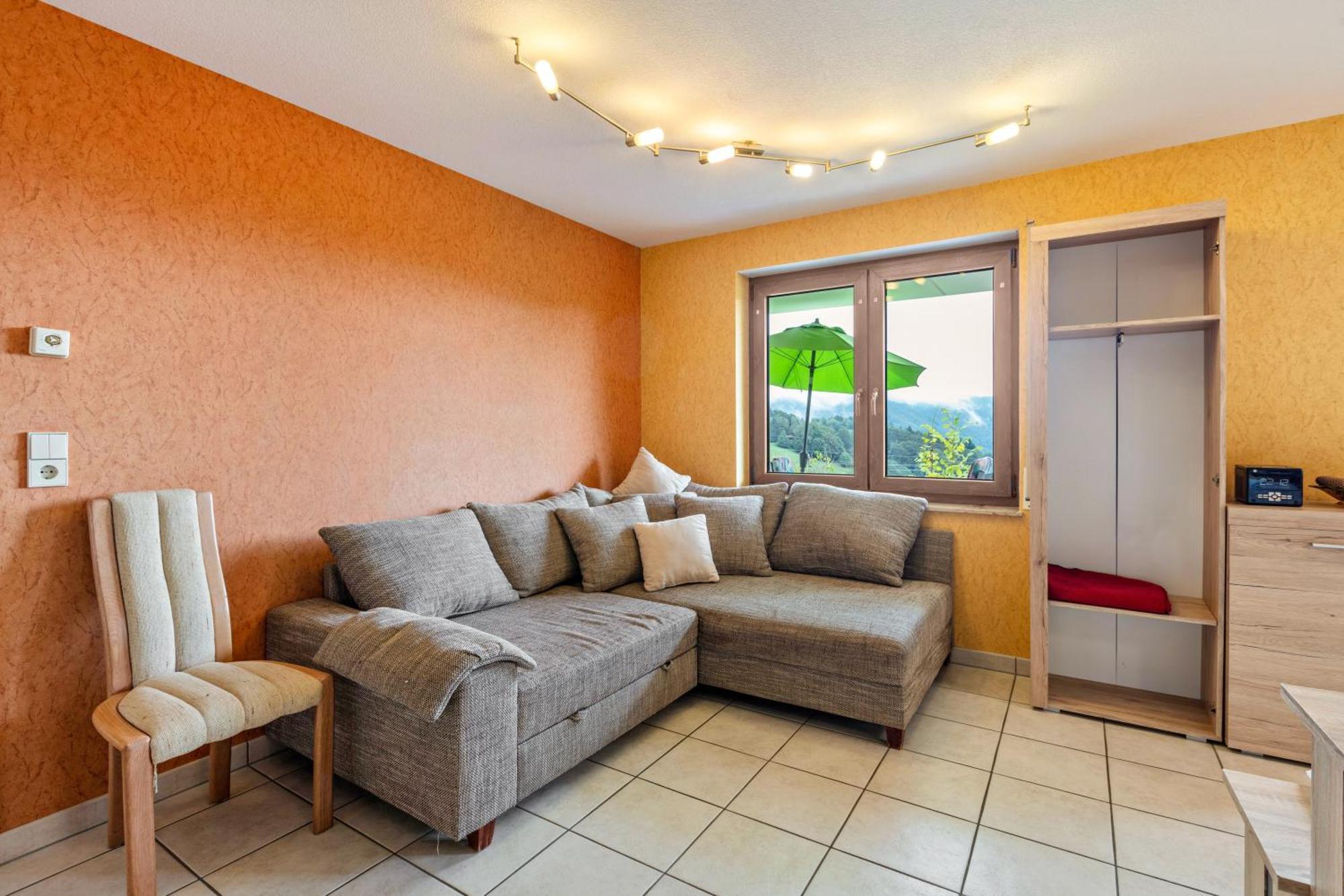 Haus Landblick Apartamento Zell im Wiesenthal Exterior foto