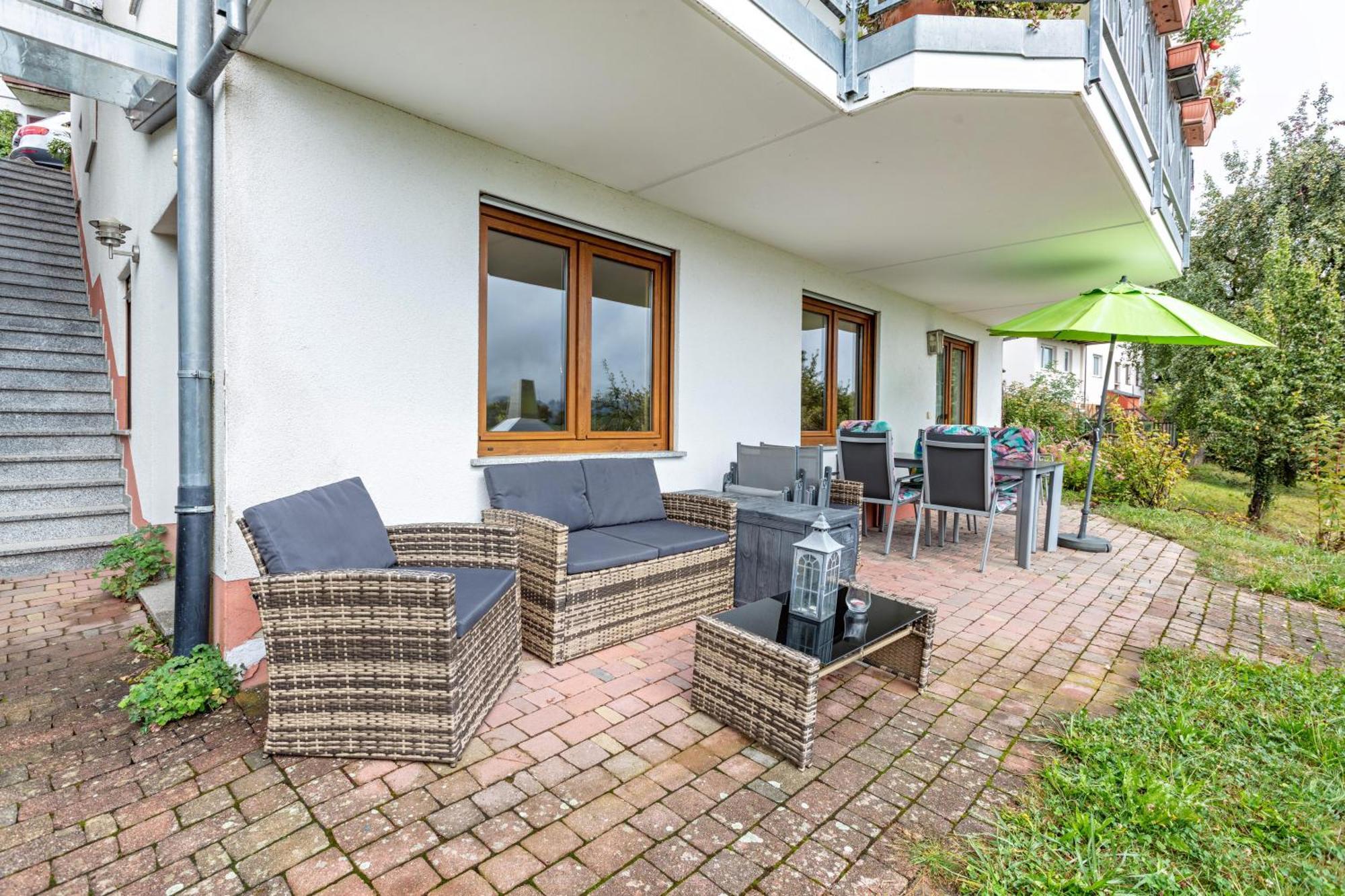 Haus Landblick Apartamento Zell im Wiesenthal Exterior foto